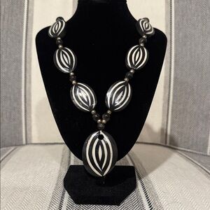 Elegant Black and White Beaded Necklace